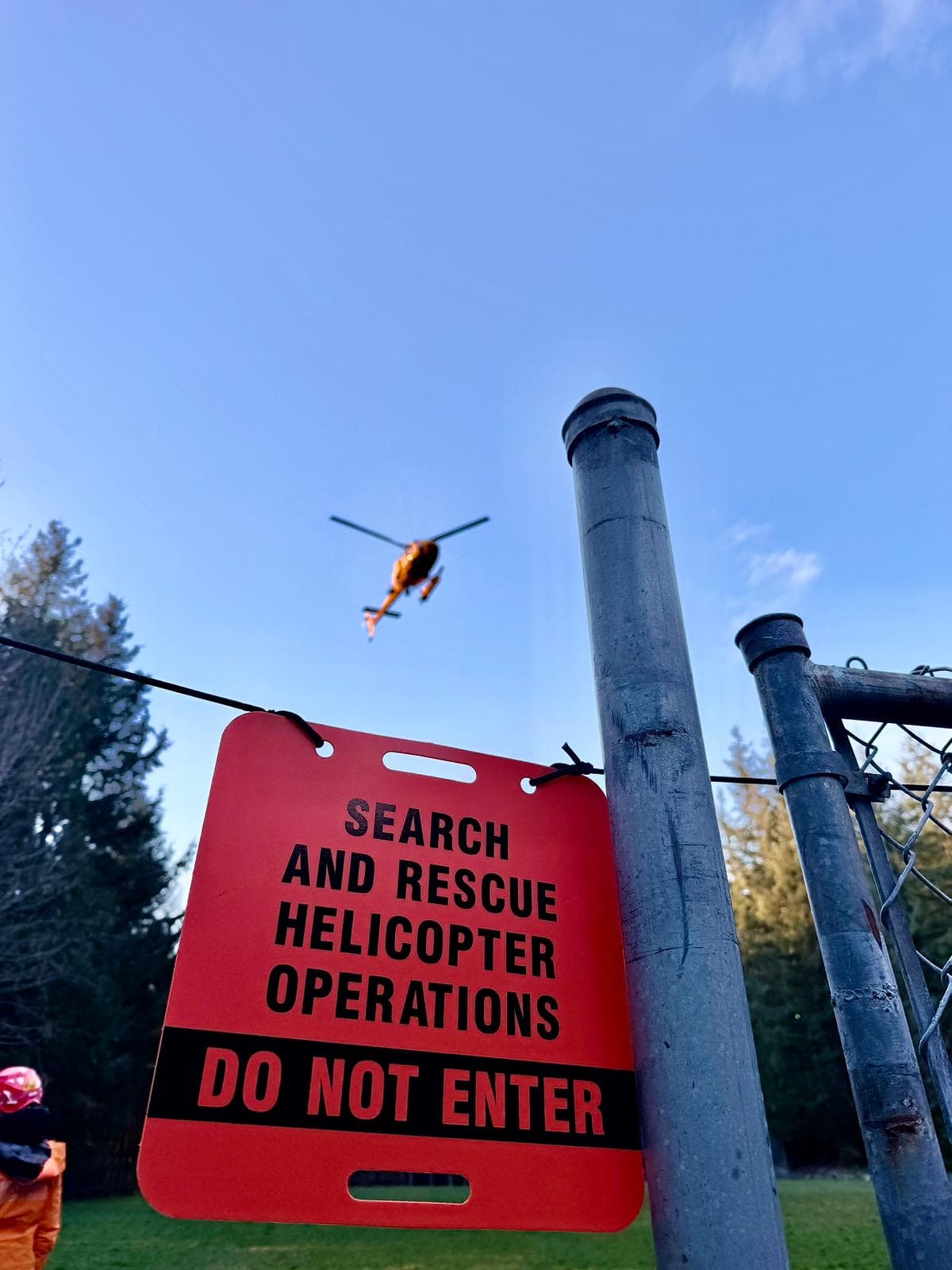 Helicopter rescue operations on Mount Brunswick